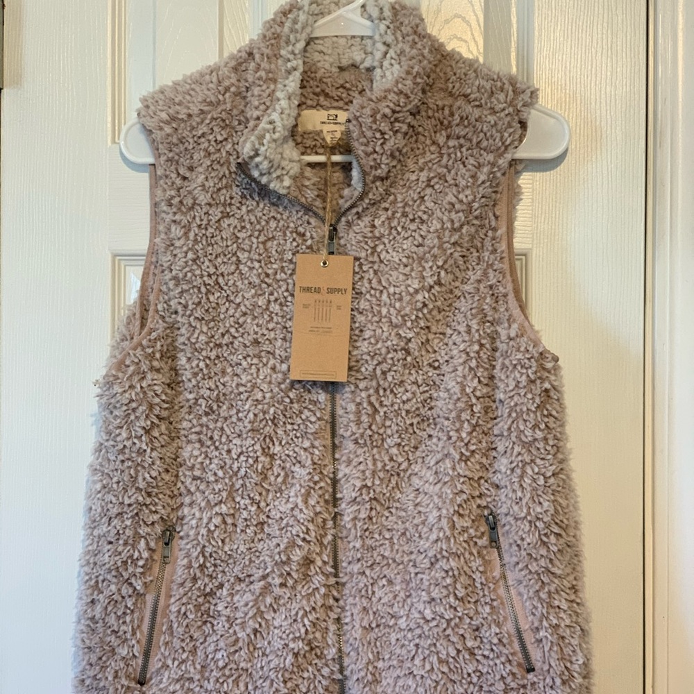 Thread And Supply Sherpa Vest